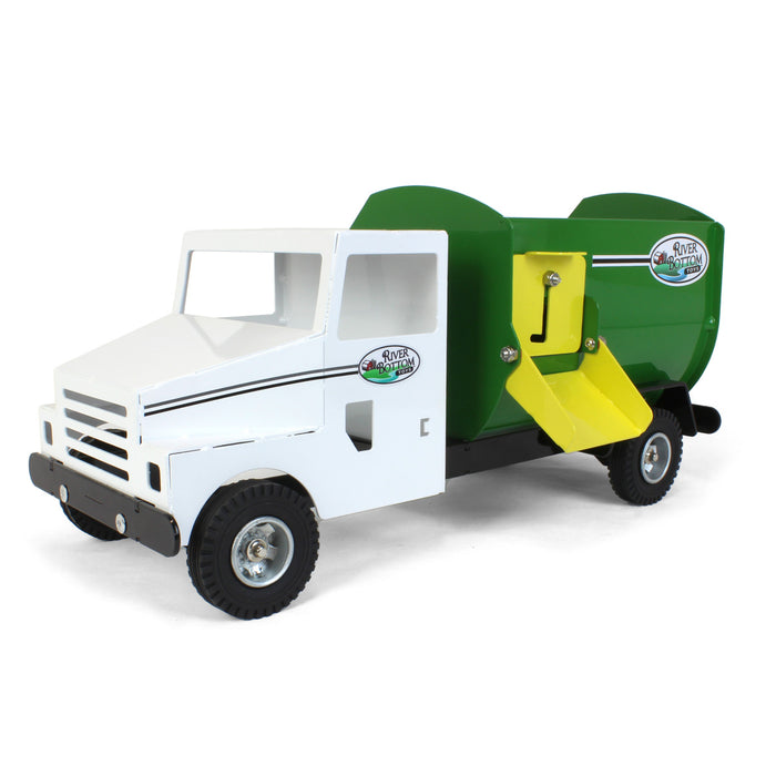 (B&D) 1/16 (Approx) White Truck with Green Truck-Mounted Mixer Wagon - Damaged Item