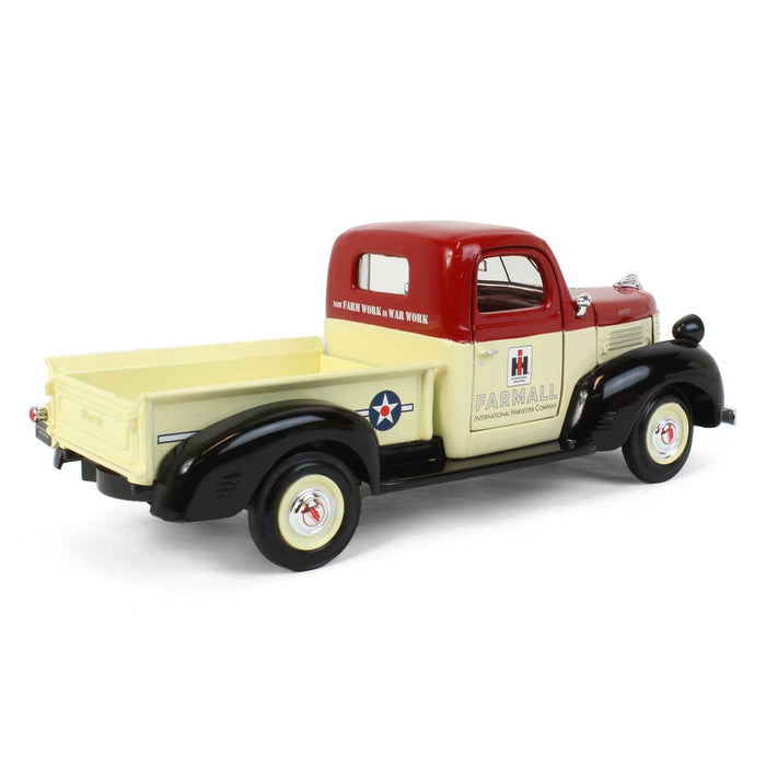 1/24 1941 Plymouth IH Farmall Logo Pickup