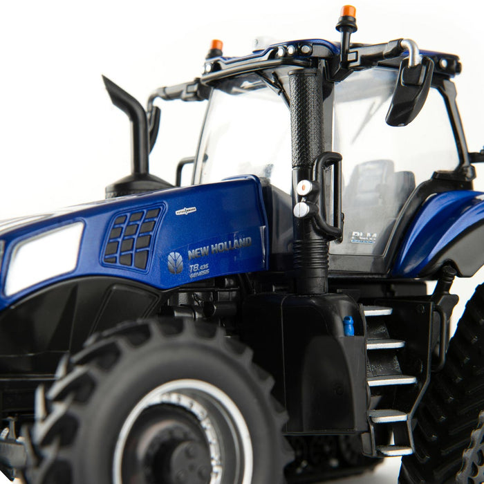 1/32 New Holland T8.435 Smartrax with PLM Intelligence
