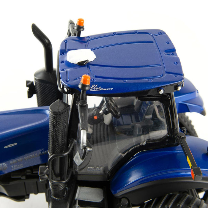 1/32 New Holland T8.435 Smartrax with PLM Intelligence