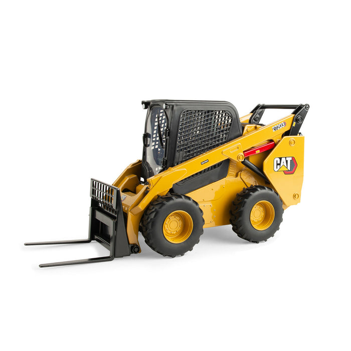 (B&D) 1/16 Yellow High Detail Caterpillar Wheeled 272D3 Skid Steer Loader, ERTL Exclusive - Damaged Item