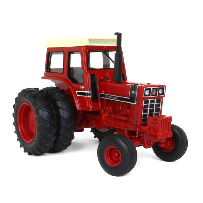 1/32 International Harvester 1466 Wide Front Black Stripe with Duals