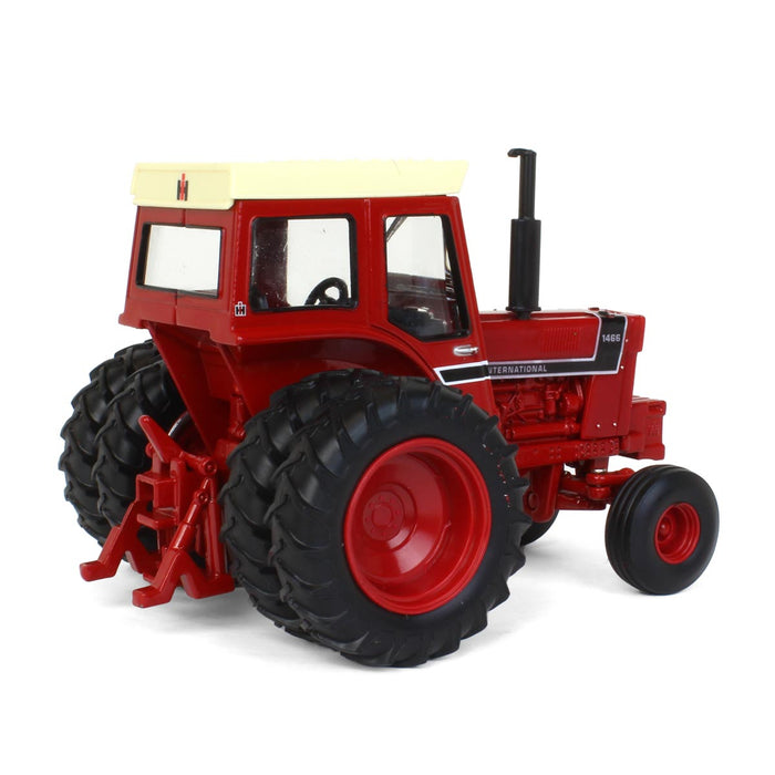 1/32 International Harvester 1466 Wide Front Black Stripe with Duals