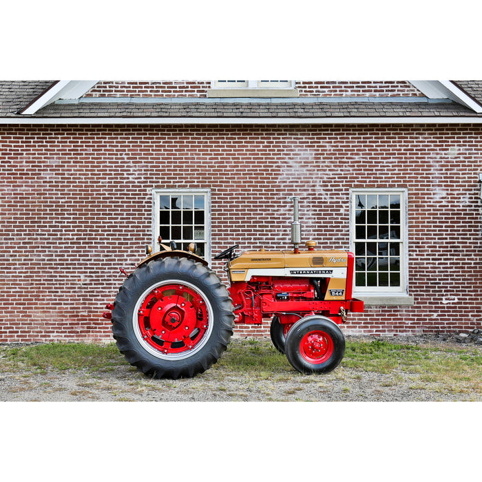 Red Tractors 1958-2022: The Authoritative Guide to International Harvester and Case IH Tractors