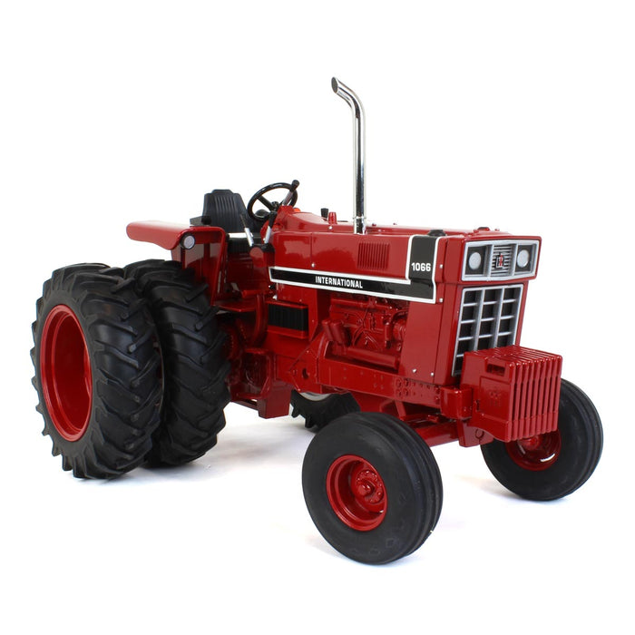 (B&D) 1/16 International Harvester 1066 Black Stripe with Rear Duals, ERTL Prestige Collection - Damaged Box