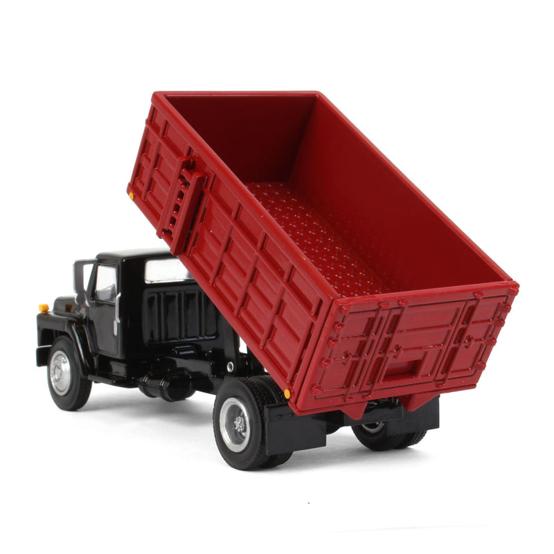 (B&D) 1/64 1982 International S1954 Grain Truck with Black Cab by SpecCast - Damaged Box