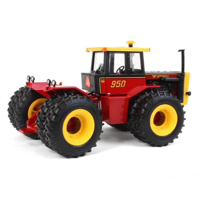 (B&D) 1/32 Versatile 950, 2022 National Farm Toy Museum Select Series Tractor - Damaged Box