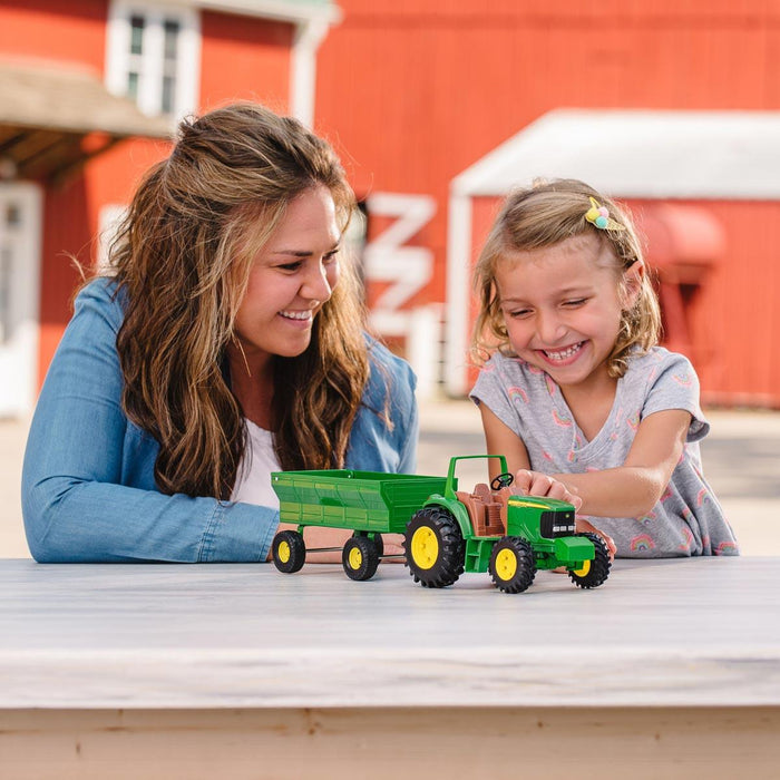 8in John Deere MFD Tractor with Wagon