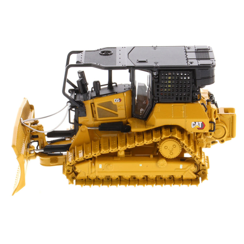 1/50 CAT D5 LGP Fire Suppression Dozer