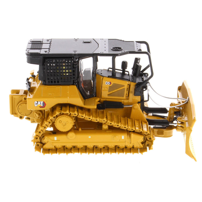 (B&D) 1/50 CAT D5 LGP Fire Suppression Dozer - Damaged Box