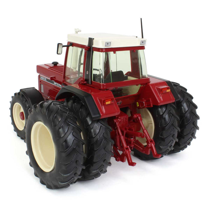 1/32 International Harvester 1455 XL Cab with Duals, Red Edition