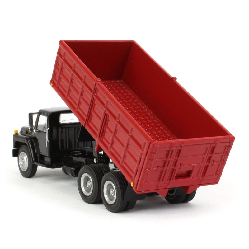 1/64 1980s International Grain Truck with Tandem Axle & Black Cab by SpecCast