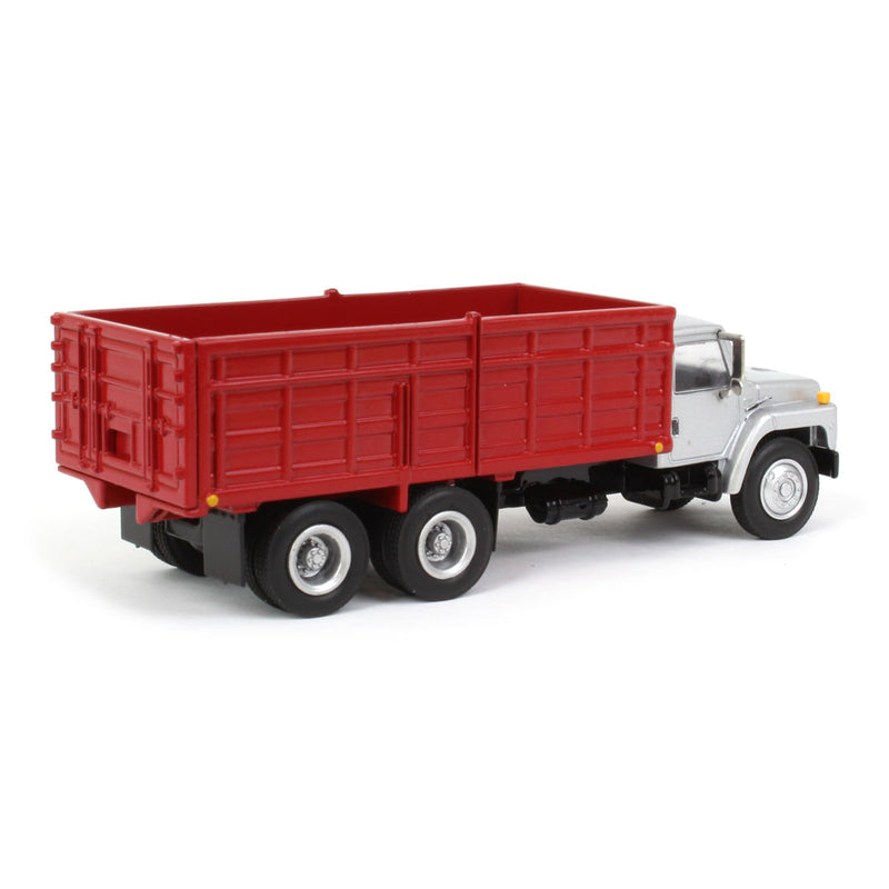 1/64 1980s International Grain Truck with Tandem Axle & Silver Cab by SpecCast