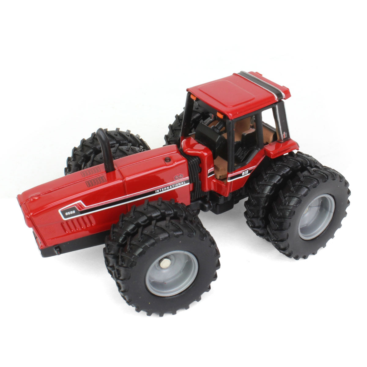 1/64 International Harvester 6588 2+2 Tractor with Front & Rear