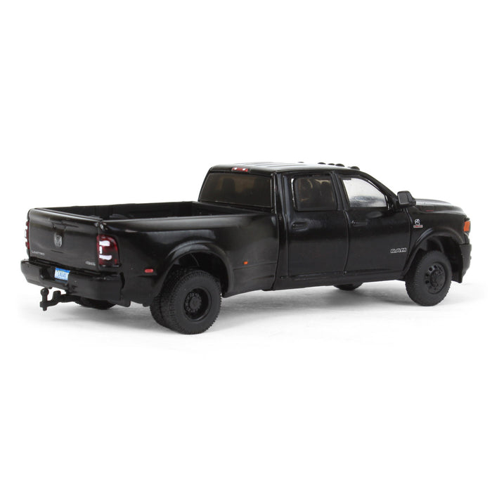 1/64 2021 RAM 3500 Dually Limited Night Edition, Greenlight Exclusive Production