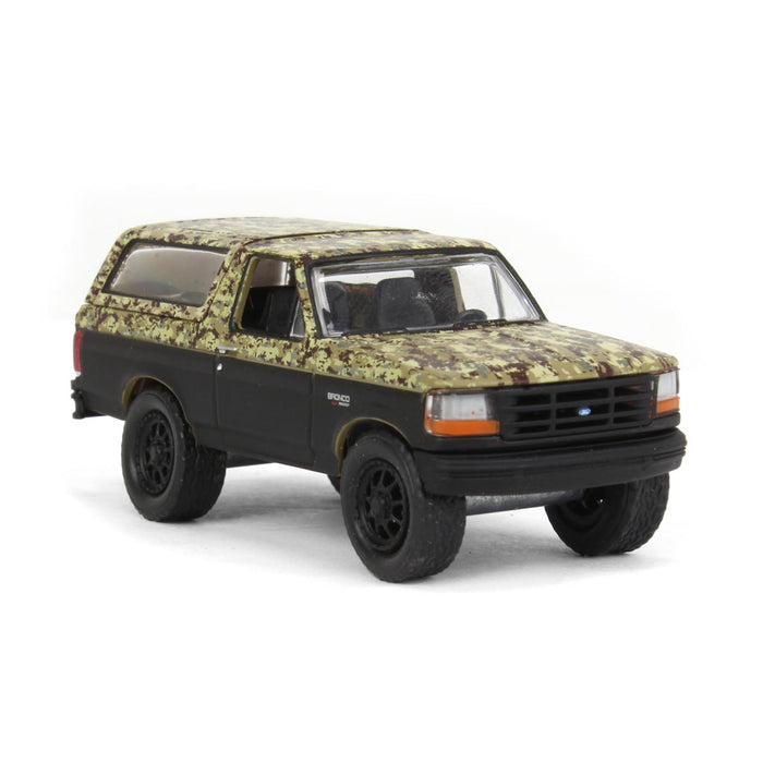 1/64 1996 Ford Bronco Lifted, Camo & Black, All-Terrain Series 14