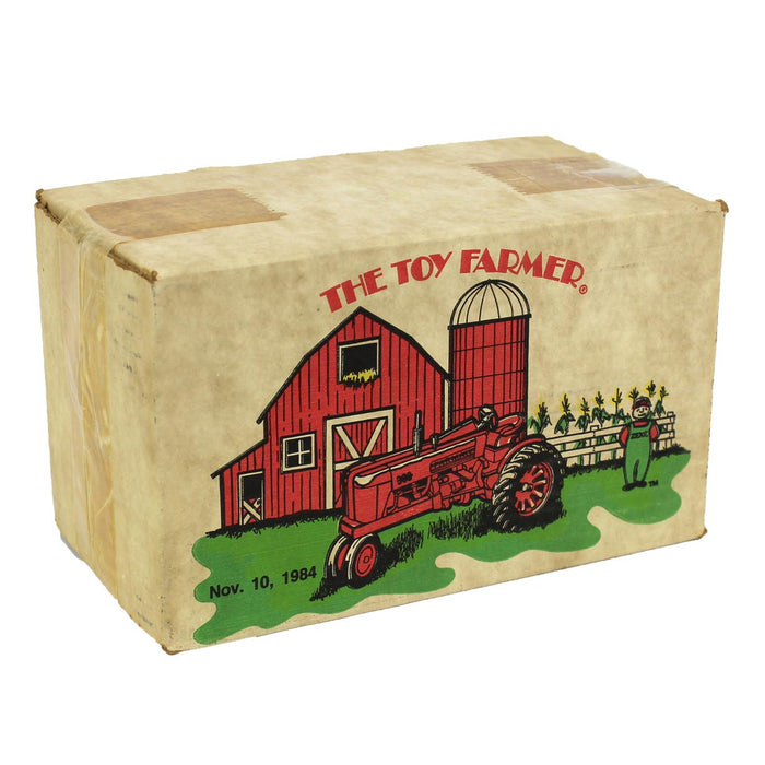 (B&D) 1/16 IH Farmall 300, 1984 Toy Farmer - Damaged Box