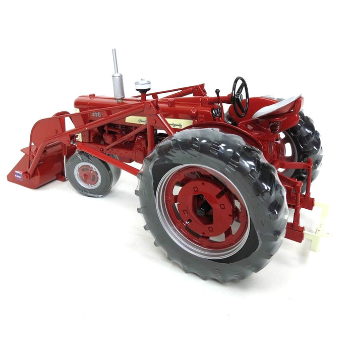 1/16 Farmall 350 with IH McCormick #33 Loader, 2006 World Pork Expo