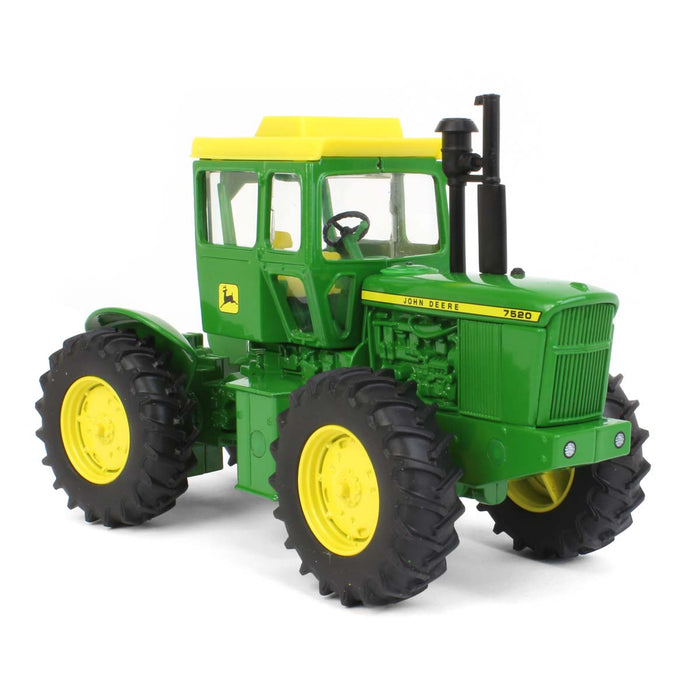 1/32 John Deere 7520 4WD Tractor w/ Long Hood Stripe & Rear Fenders