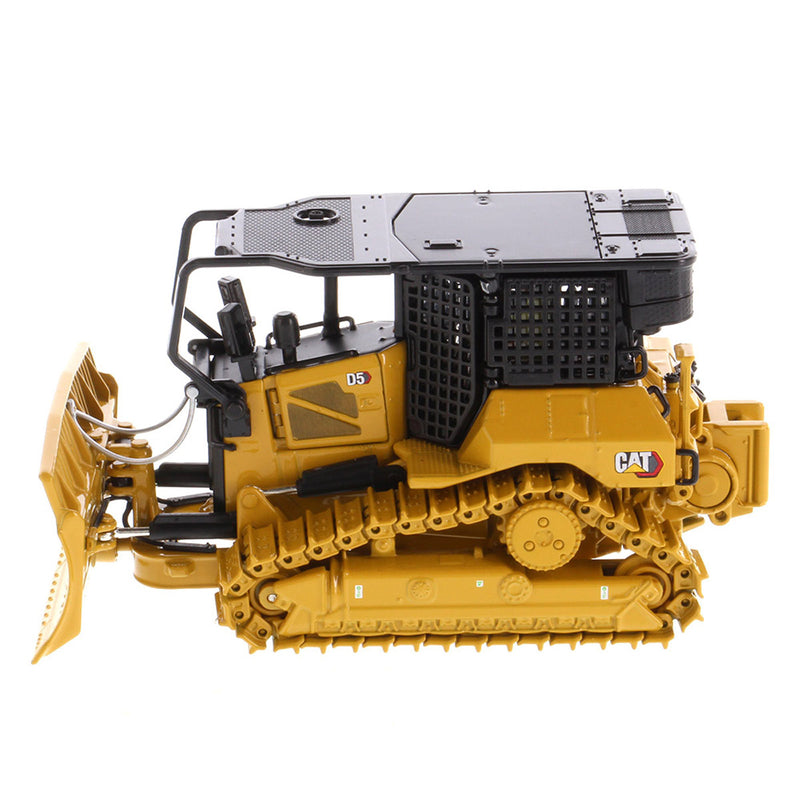 1/50 CAT D5 XR Fire Suppression Dozer, High Line Series