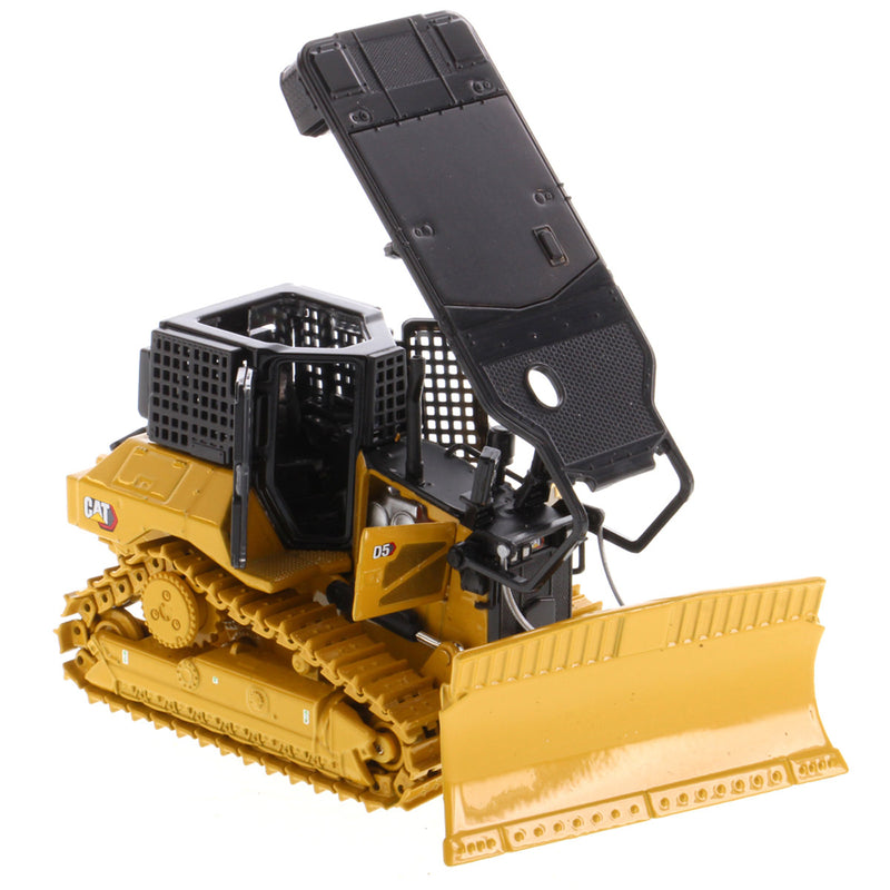 1/50 CAT D5 XR Fire Suppression Dozer, High Line Series