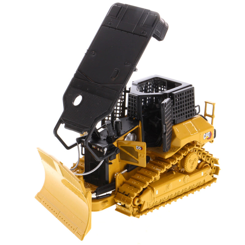 1/50 CAT D5 XR Fire Suppression Dozer, High Line Series