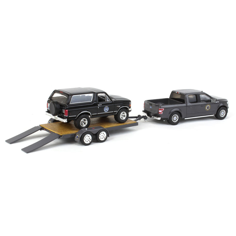 1/64 2018 Ford F-150 Pickup Truck with 1992 Ford Bronco & Flatbed Trailer, Montana Livestock Assoc., Hitch & Tow Series 11