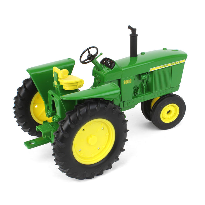 1/16 John Deere 3010 Gas Narrow Front Tractor w/ Rear Fenders