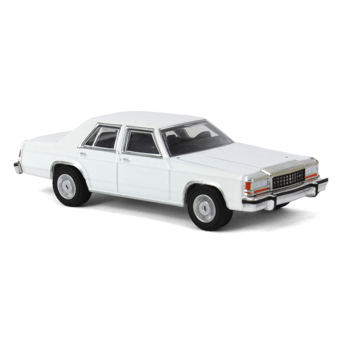 1/64 1980-91 Ford LTD Crown Victoria, Blank White, Hot Pursuit