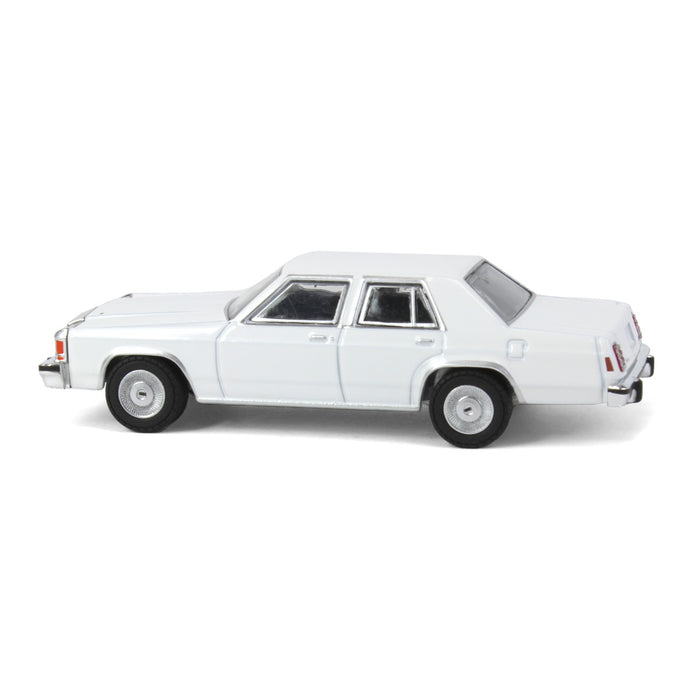 1/64 1980-91 Ford LTD Crown Victoria, Blank White, Hot Pursuit