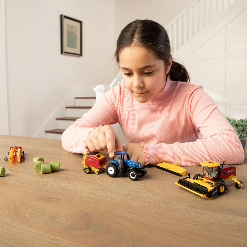 1/64 New Holland Haying Set by ERTL