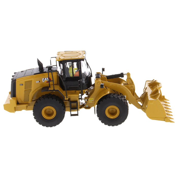 1/50 CAT 966 Wheel Loader