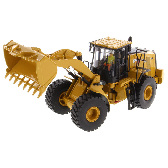 1/50 CAT 966 Wheel Loader