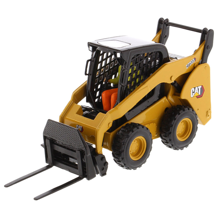 1/32 CAT 272D3 Skid Steer Loader w/ Bucket, Fork and Grapple Tools