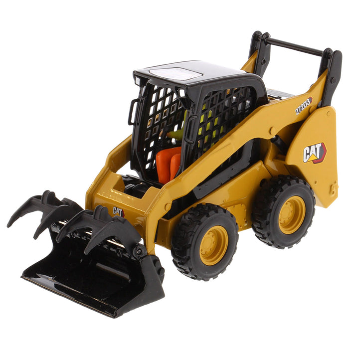 1/32 CAT 272D3 Skid Steer Loader w/ Bucket, Fork and Grapple Tools