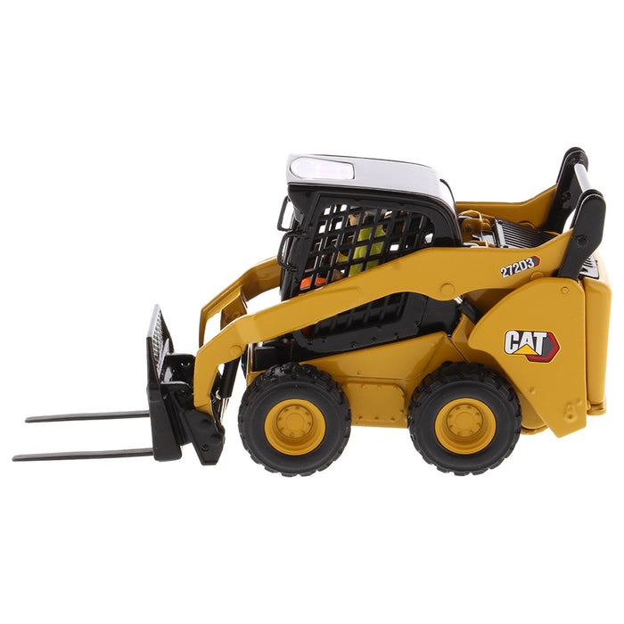 1/32 CAT 272D3 Skid Steer Loader w/ Bucket, Fork and Grapple Tools