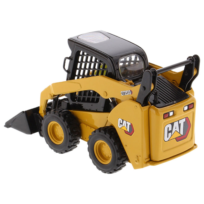 1/32 CAT 272D3 Skid Steer Loader w/ Bucket, Fork and Grapple Tools