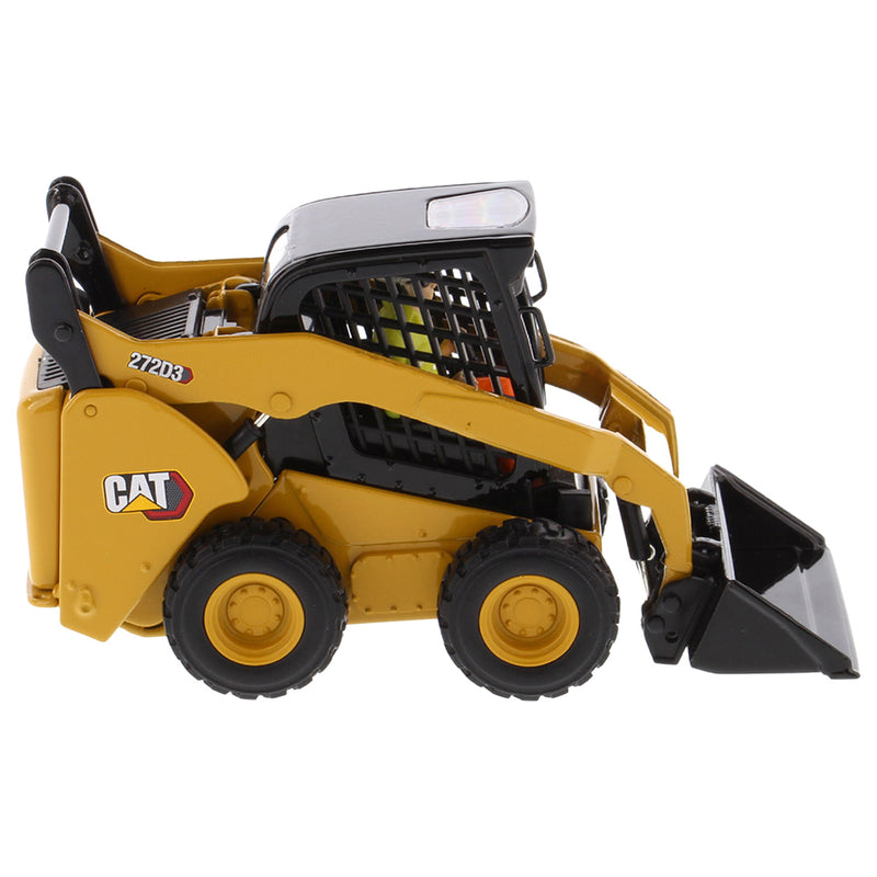 1/32 CAT 272D3 Skid Steer Loader w/ Bucket, Fork and Grapple Tools