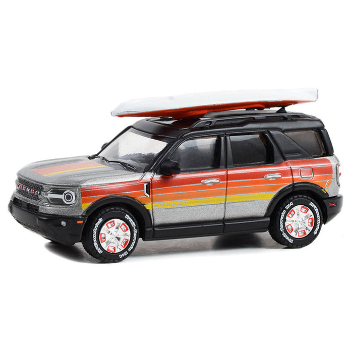 1/64 2022 Ford Bronco Sport Outer Banks with Rooftop Kayak, Free Wheelin', Hobby Exclusive