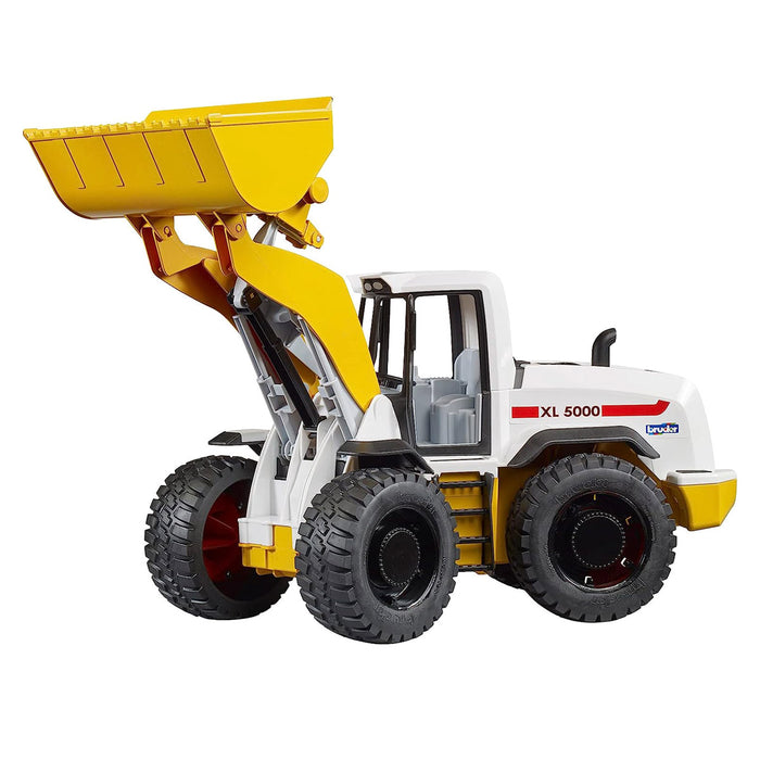 1/16 XL 5000 Articulated Wheel Loader by Bruder