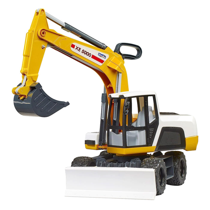 1/16 XE 5000 Mobile Excavator by Bruder