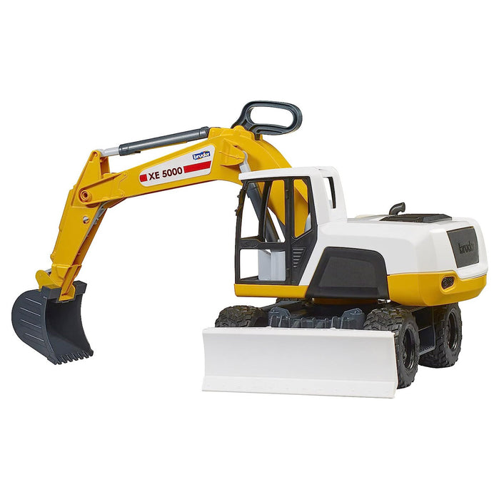 1/16 XE 5000 Mobile Excavator by Bruder