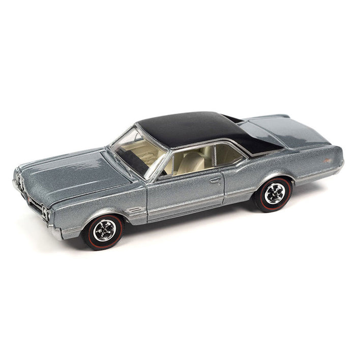 1/64 Auto World 2023 Release 2B, 1966 Oldsmobile 442, Silver Mist Poly with Flat Black Roof