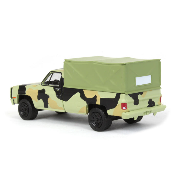 1/64 1984 Chevrolet M1008 CUCV,  Camouflage with Cargo, Greenlight Collectibles