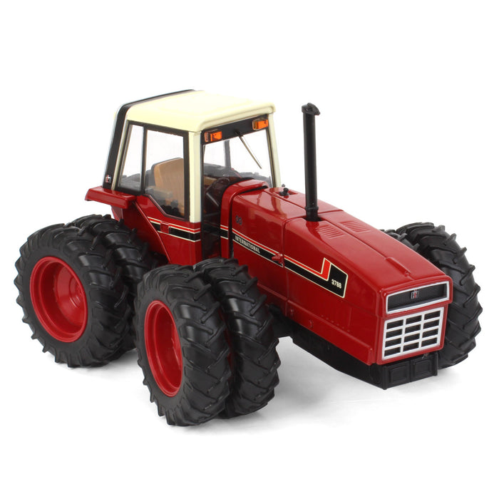 1/32 International Harvester 3788 2+2 with Front & Rear Duals