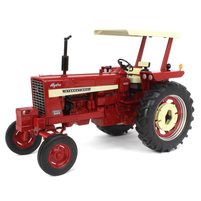 (B&D) 1/16 Farmall 544 Wide Front with Canopy - Damaged Box