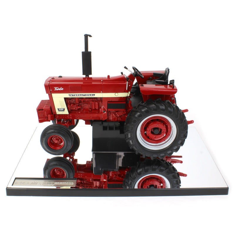 1/16 IH Farmall 1066, Farmall 100th Anniversary Limited Edition