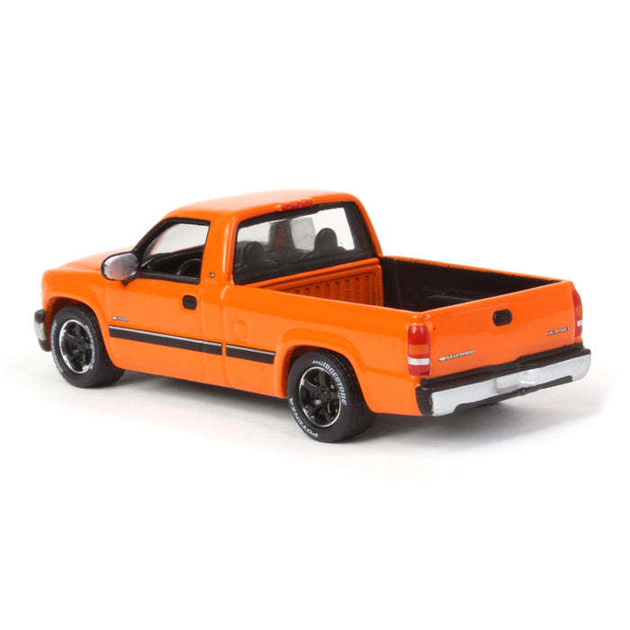 1/64 Johnny Lightning Classic Gold 2022 Release 3A - 2002 Chevrolet Silverado, Tangler Orange