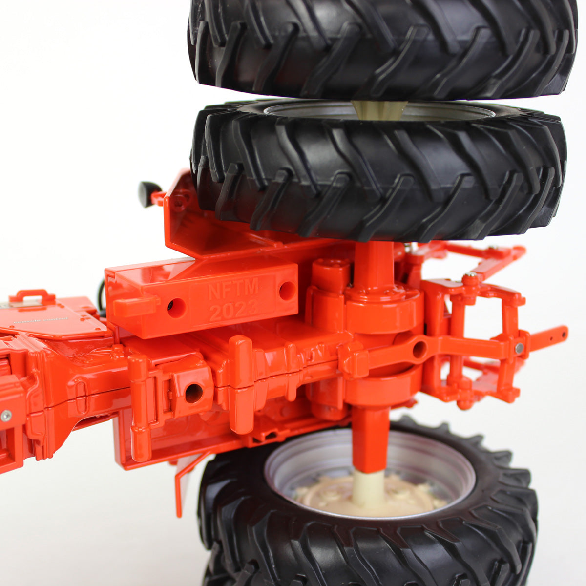1/16 Allis Chalmers One-Ninety Tractor with Rear Duals by ERTL
