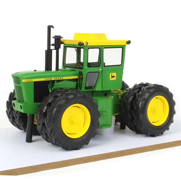 1/32 RESIN John Deere 7520 4WD with Front & Rear Duals